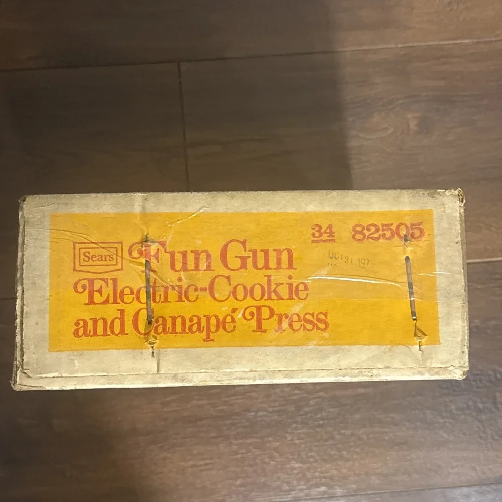 Vintage Sears Fun Gun Electric Cookie Canape Press 82505 Complete Tested‎
